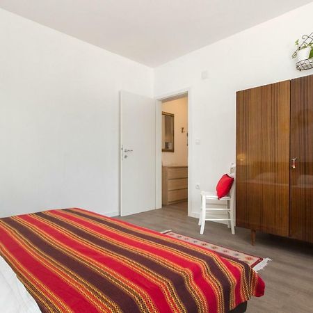 Apartmani Olivette Шибеник Экстерьер фото