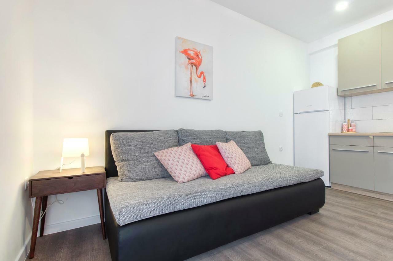 Apartmani Olivette Шибеник Экстерьер фото