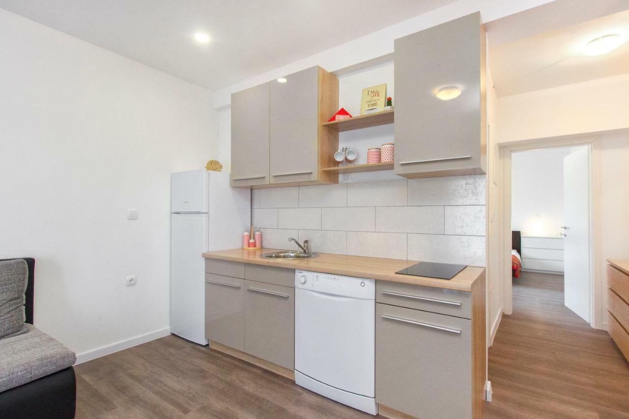 Apartmani Olivette Шибеник Экстерьер фото