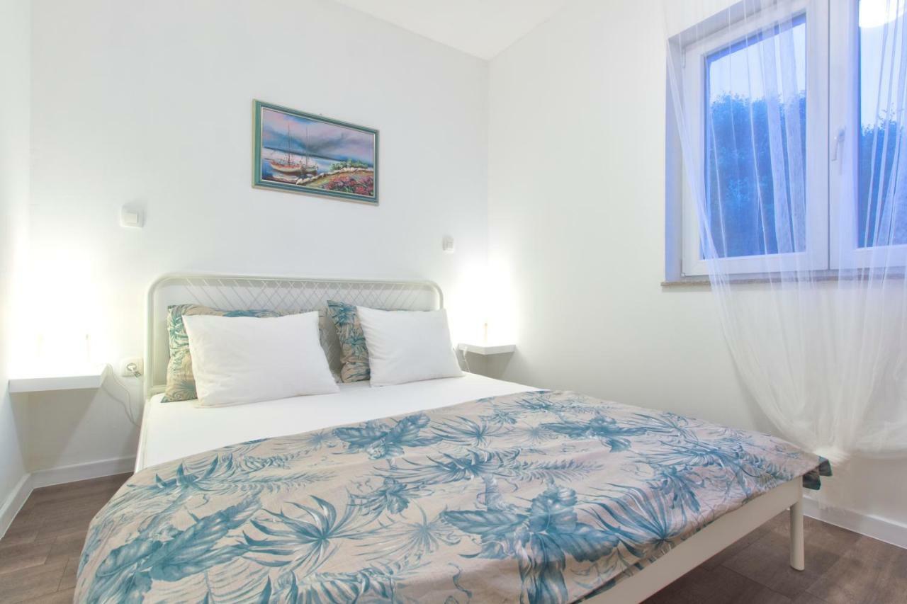 Apartmani Olivette Шибеник Экстерьер фото