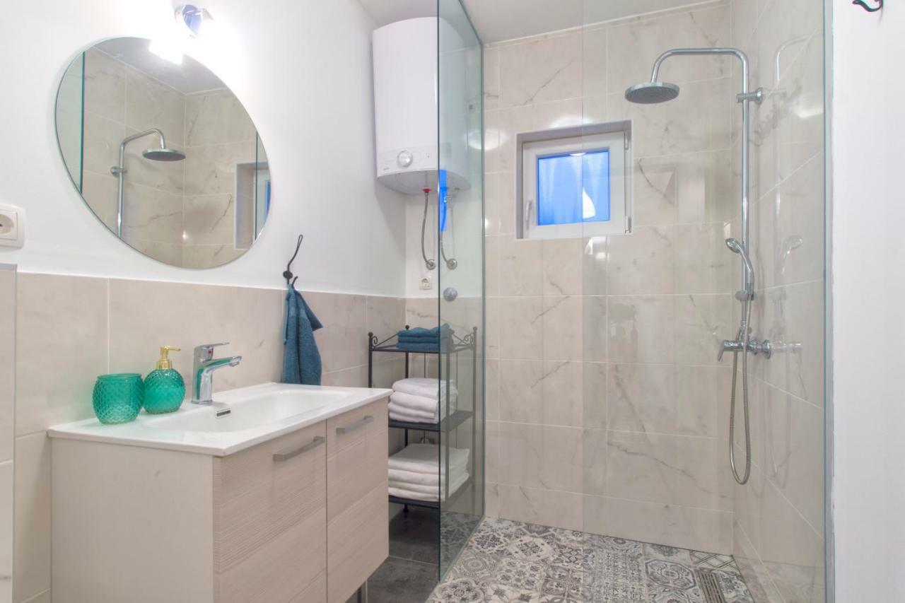 Apartmani Olivette Шибеник Экстерьер фото