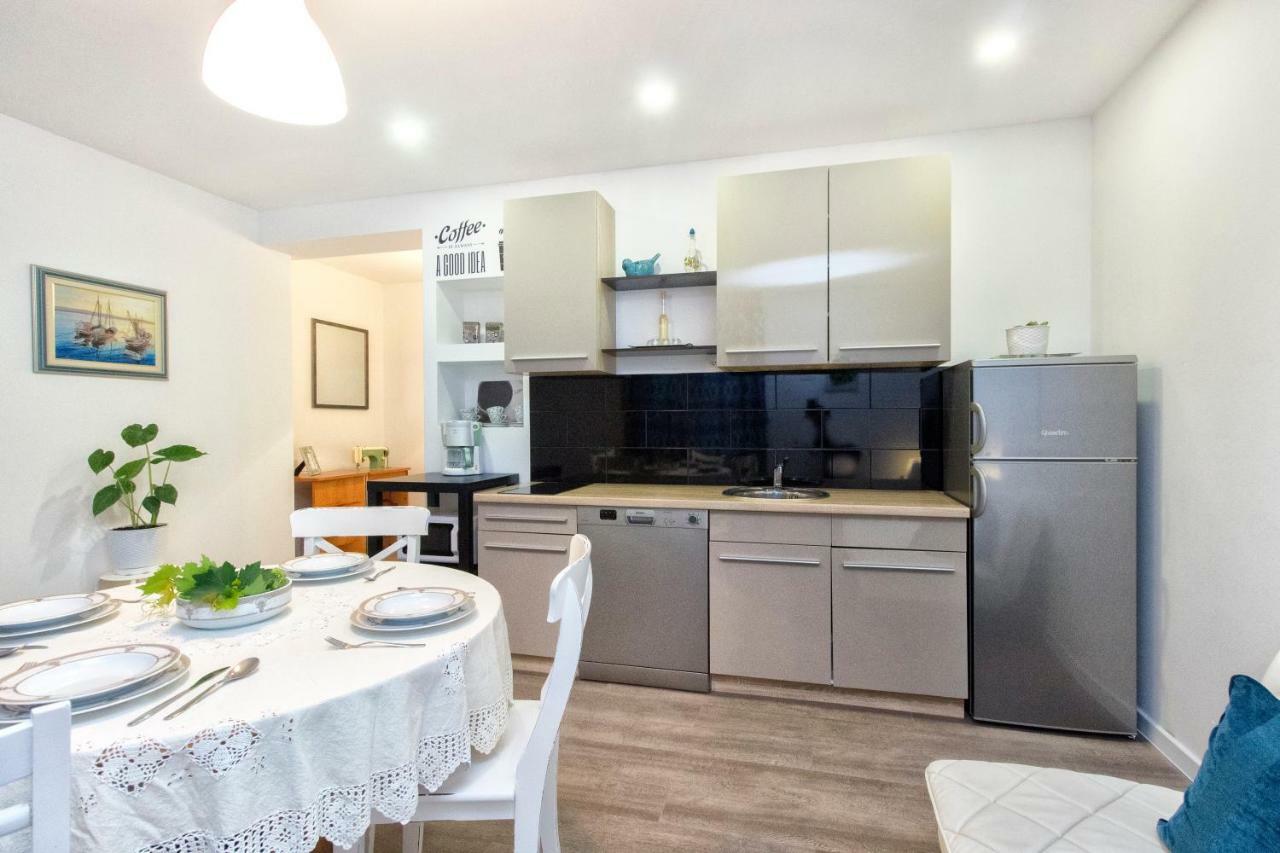 Apartmani Olivette Шибеник Экстерьер фото